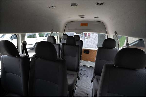 2015 Toyota Hiace Commuter KDH223R
