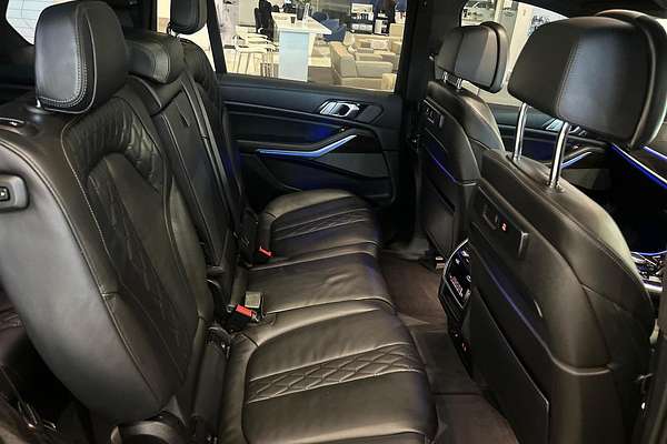 2020 BMW X7 xDrive30d G07