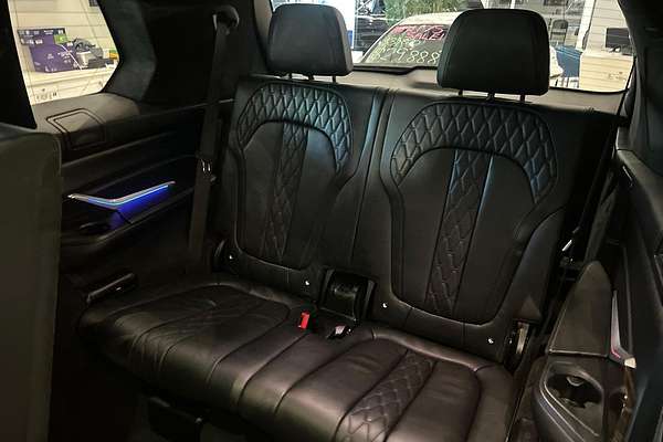 2020 BMW X7 xDrive30d G07