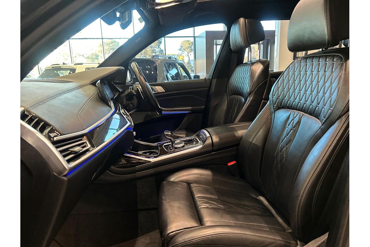 2020 BMW X7 xDrive30d G07
