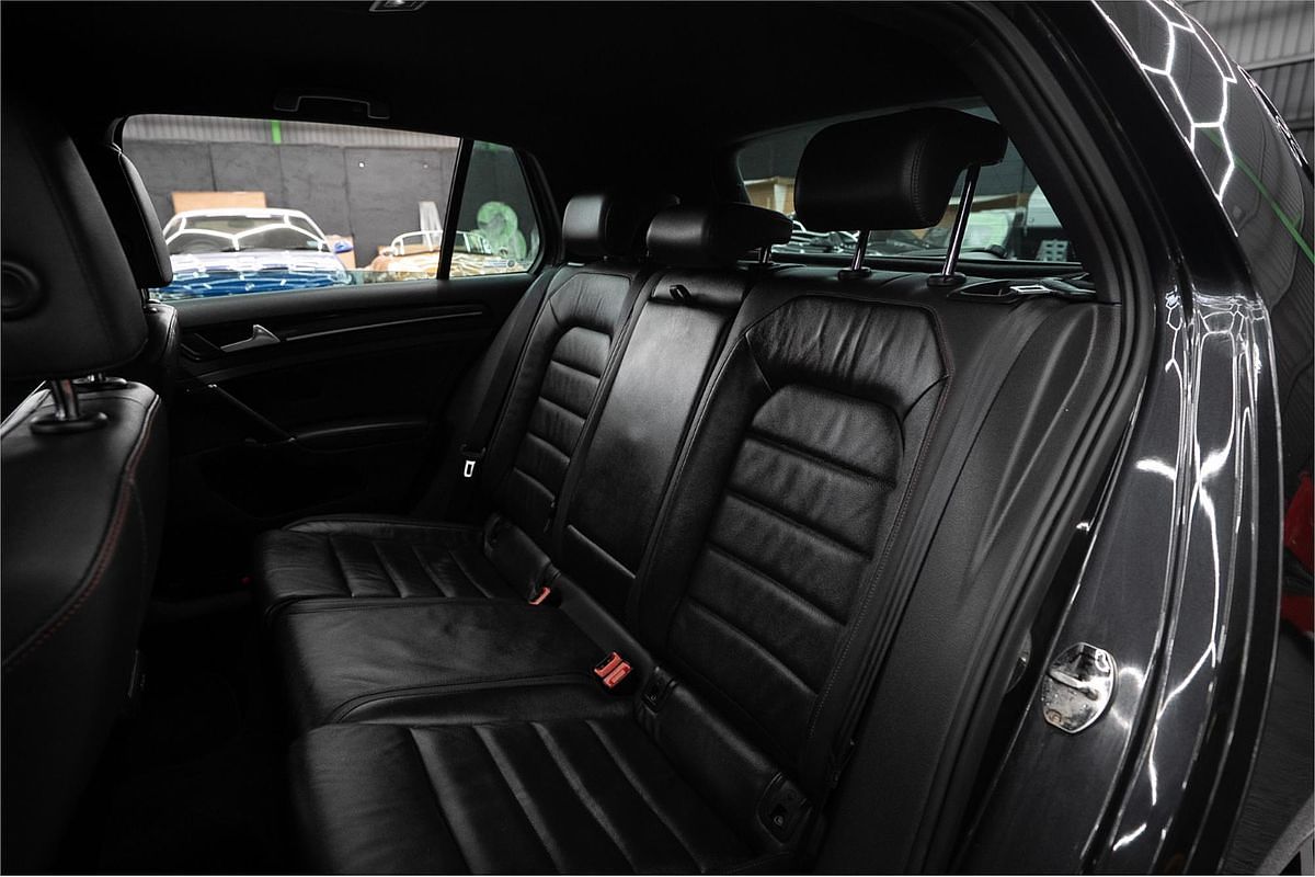 2014 Volkswagen Golf GTI Performance 7