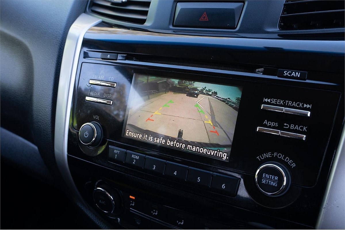 2015 Nissan Navara ST D23 4X4