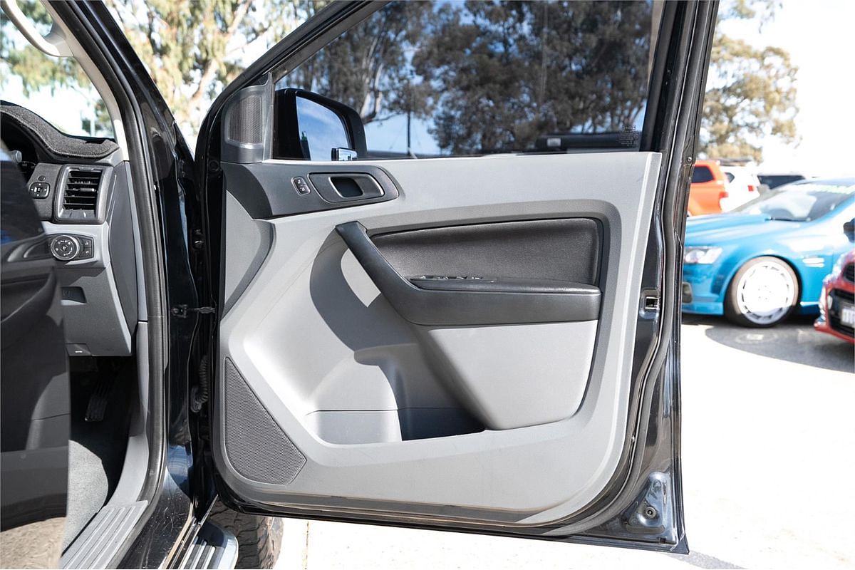 2016 Ford Everest Ambiente UA 3.2L