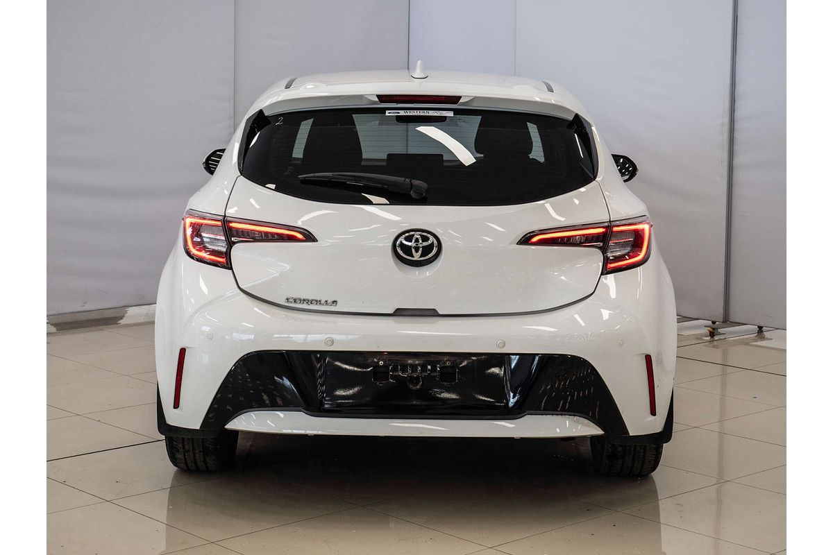 2018 Toyota Corolla Ascent Sport MZEA12R