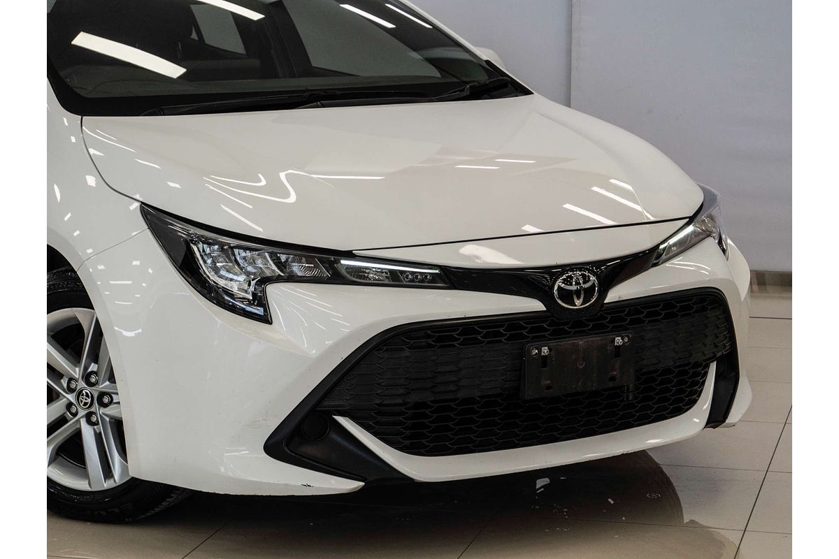 2018 Toyota Corolla Ascent Sport MZEA12R