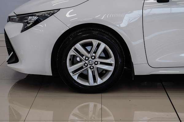 2018 Toyota Corolla Ascent Sport MZEA12R