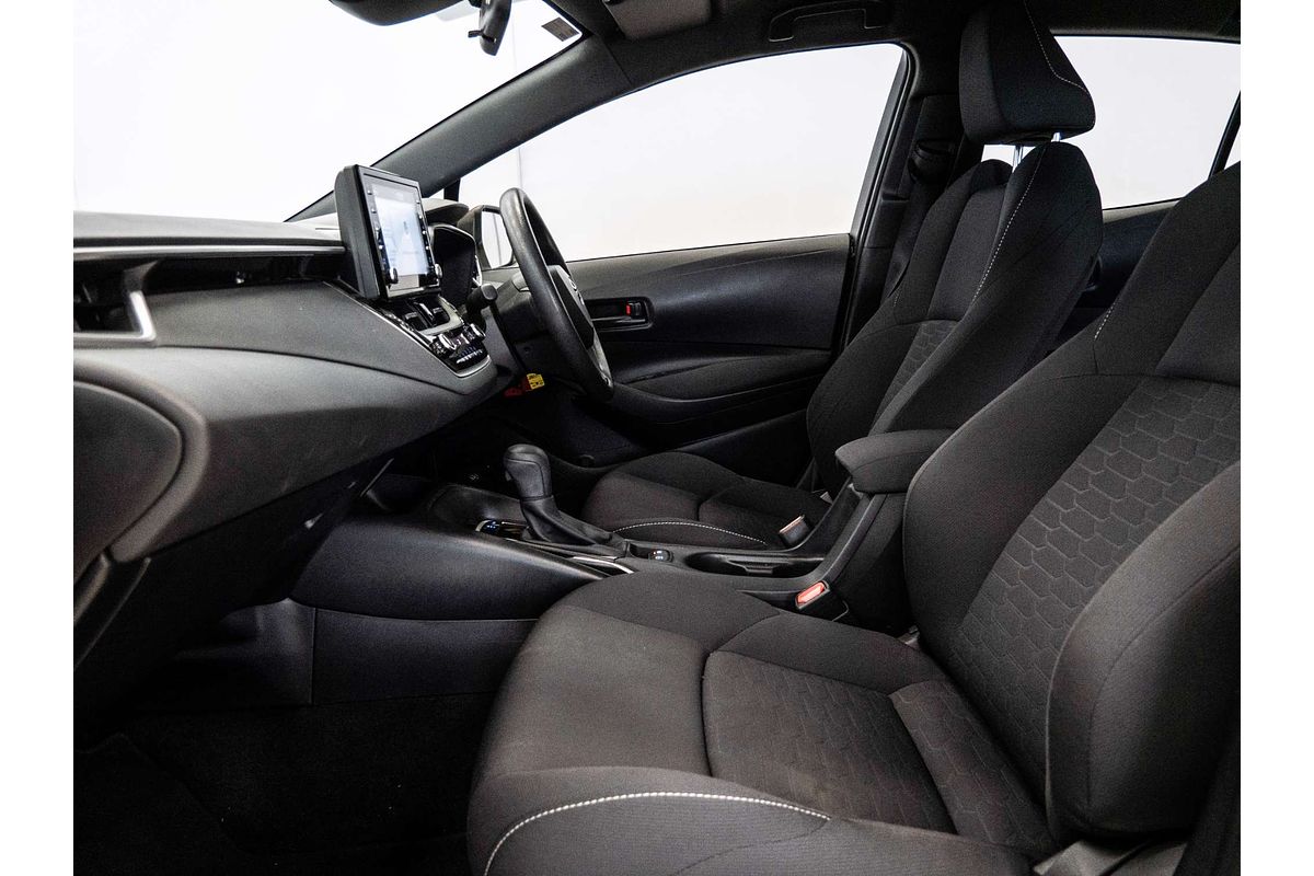 2018 Toyota Corolla Ascent Sport MZEA12R