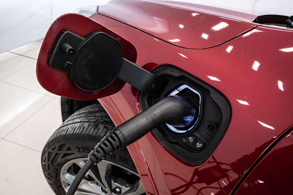 2022 Ford Escape ST-Line PHEV ZH