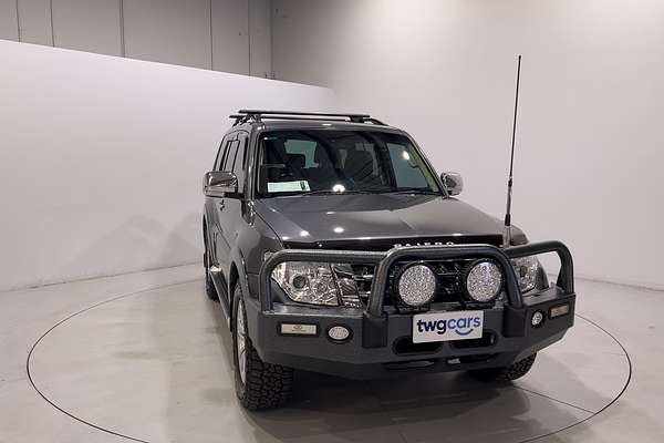 2015 Mitsubishi Pajero GLS NX