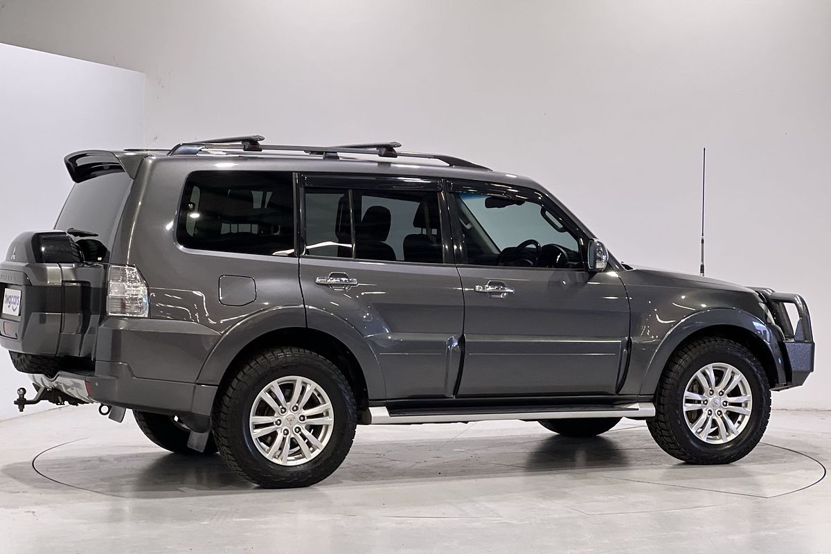 2015 Mitsubishi Pajero GLS NX