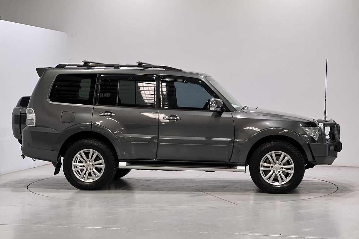2015 Mitsubishi Pajero GLS NX