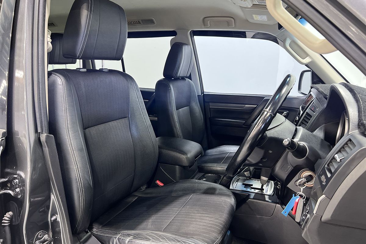 2015 Mitsubishi Pajero GLS NX