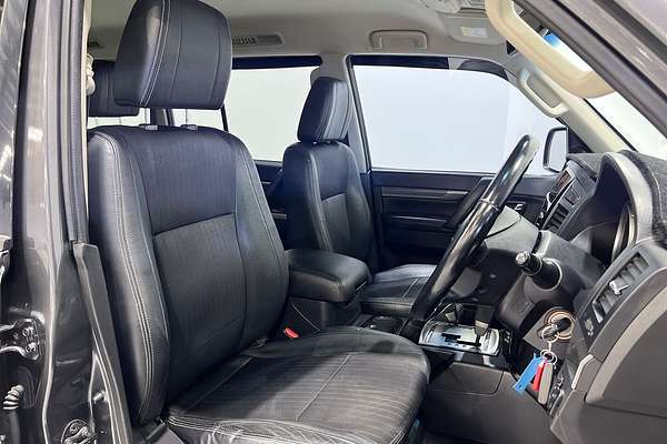 2015 Mitsubishi Pajero GLS NX
