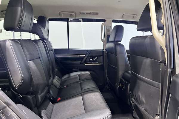 2015 Mitsubishi Pajero GLS NX