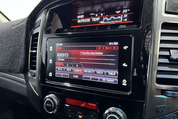 2015 Mitsubishi Pajero GLS NX