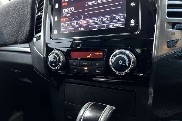 2015 Mitsubishi Pajero GLS NX