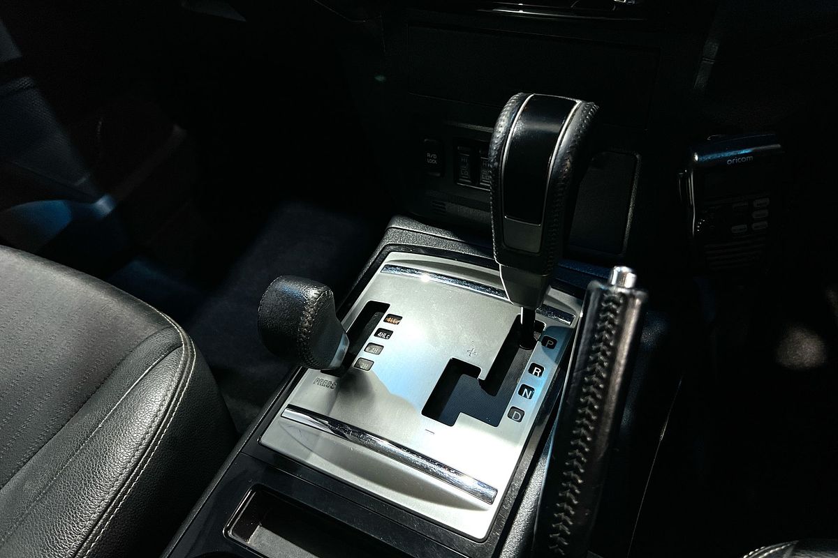 2015 Mitsubishi Pajero GLS NX