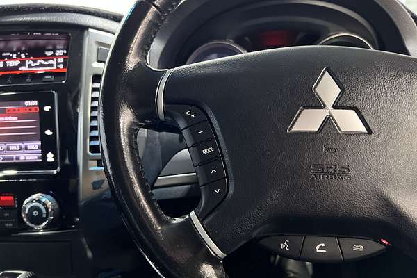 2015 Mitsubishi Pajero GLS NX