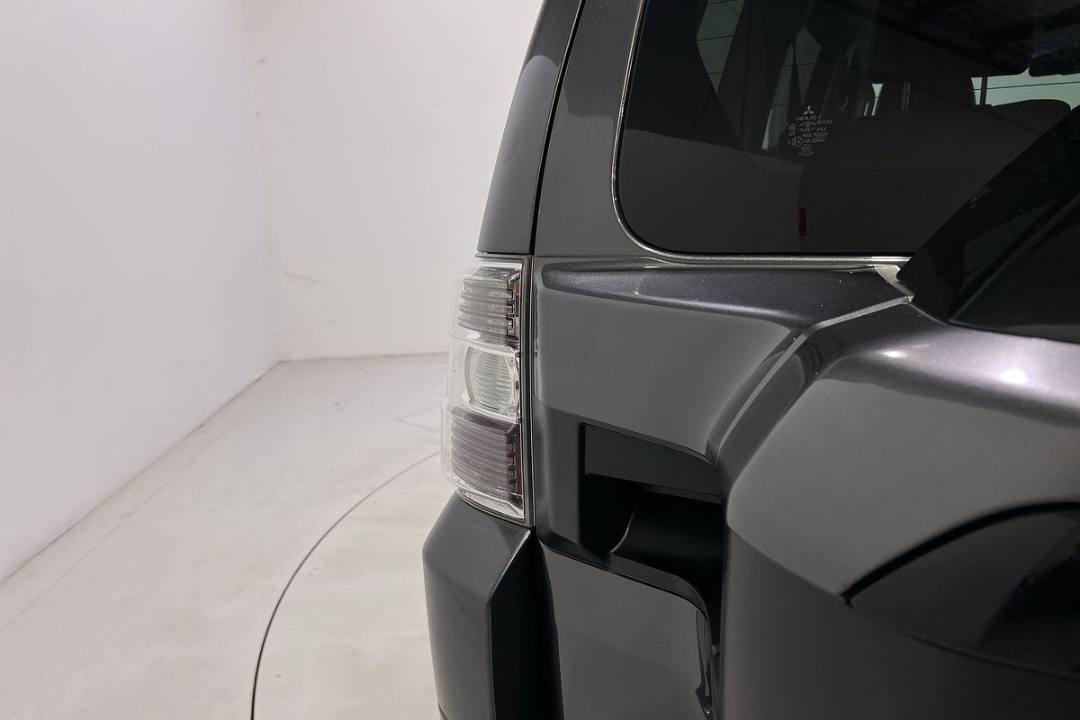 2015 Mitsubishi Pajero GLS NX