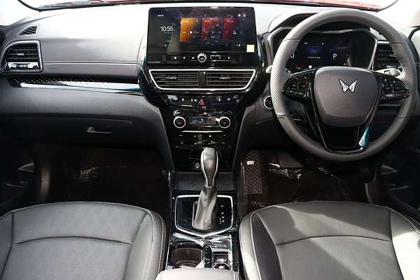 2025 Mahindra XUV3XO