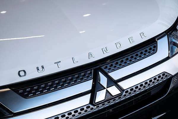 2020 Mitsubishi Outlander LS ZL