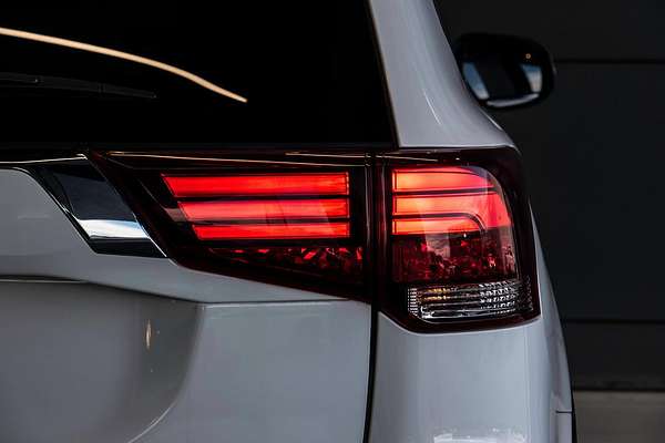2020 Mitsubishi Outlander LS ZL