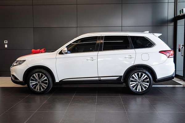 2020 Mitsubishi Outlander LS ZL
