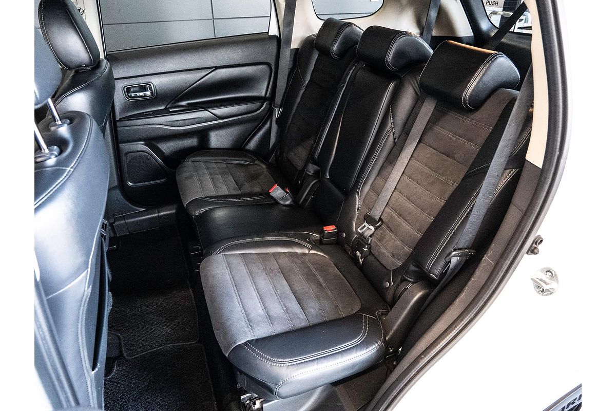 2020 Mitsubishi Outlander LS ZL