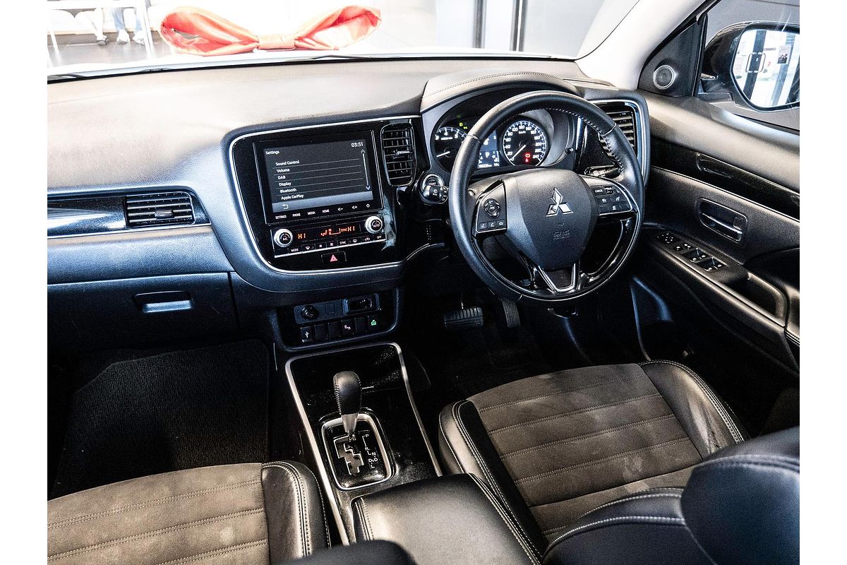 2020 Mitsubishi Outlander LS ZL