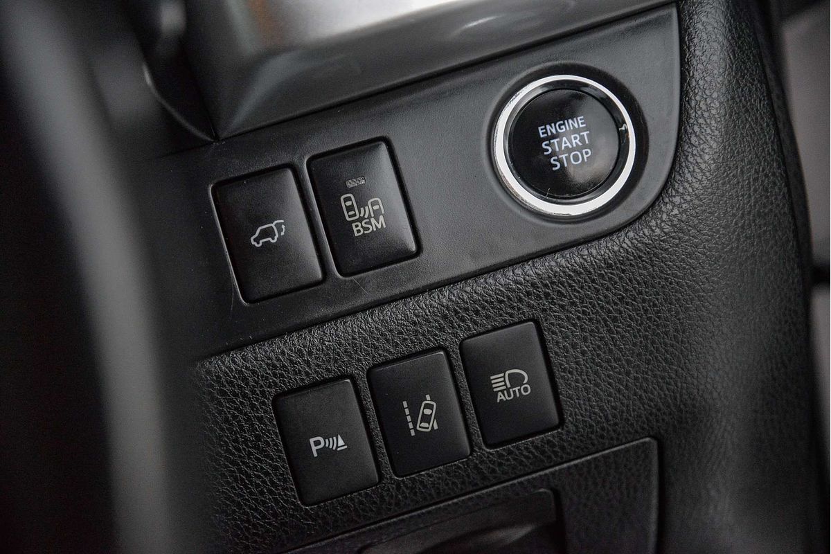 2015 Toyota Kluger Grande GSU55R