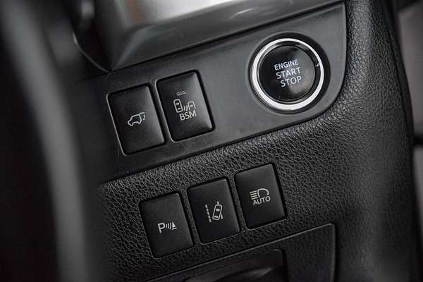 2015 Toyota Kluger Grande GSU55R
