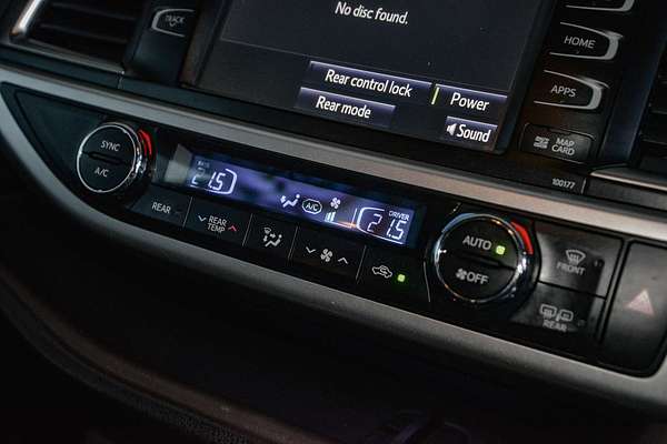 2015 Toyota Kluger Grande GSU55R