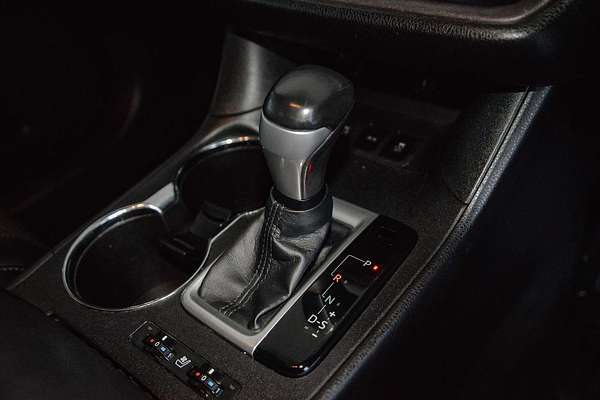 2015 Toyota Kluger Grande GSU55R