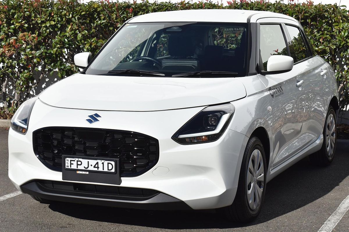 2024 Suzuki Swift Hybrid UZ
