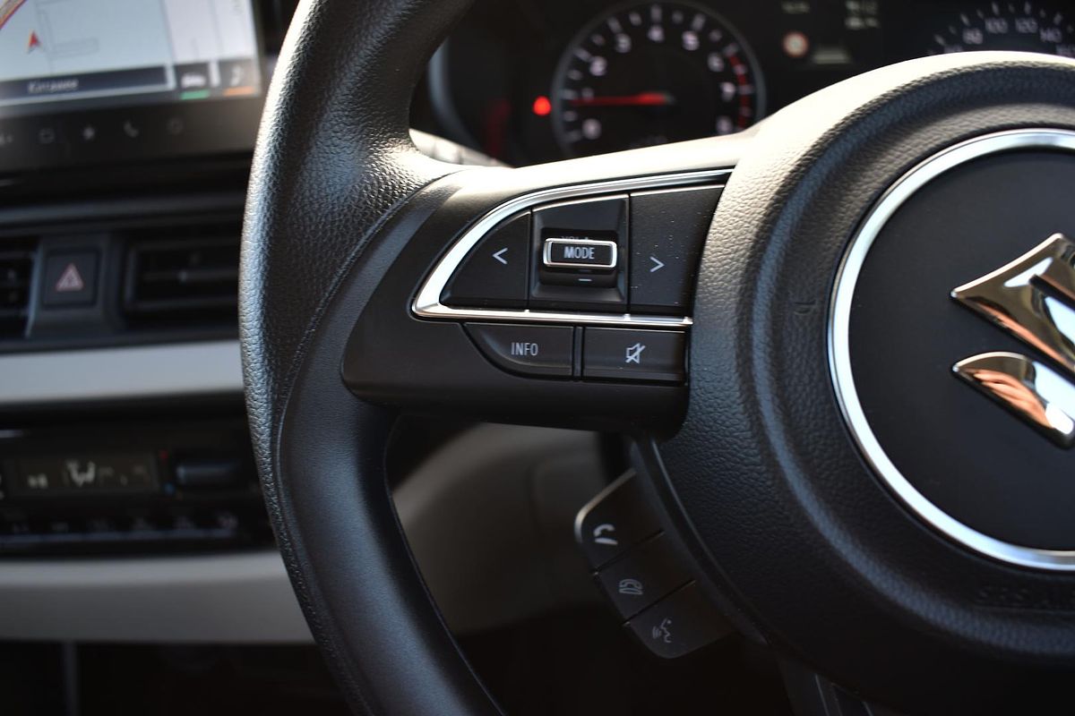 2024 Suzuki Swift Hybrid UZ