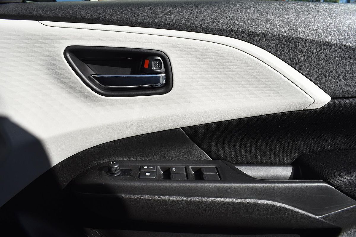 2024 Suzuki Swift Hybrid UZ