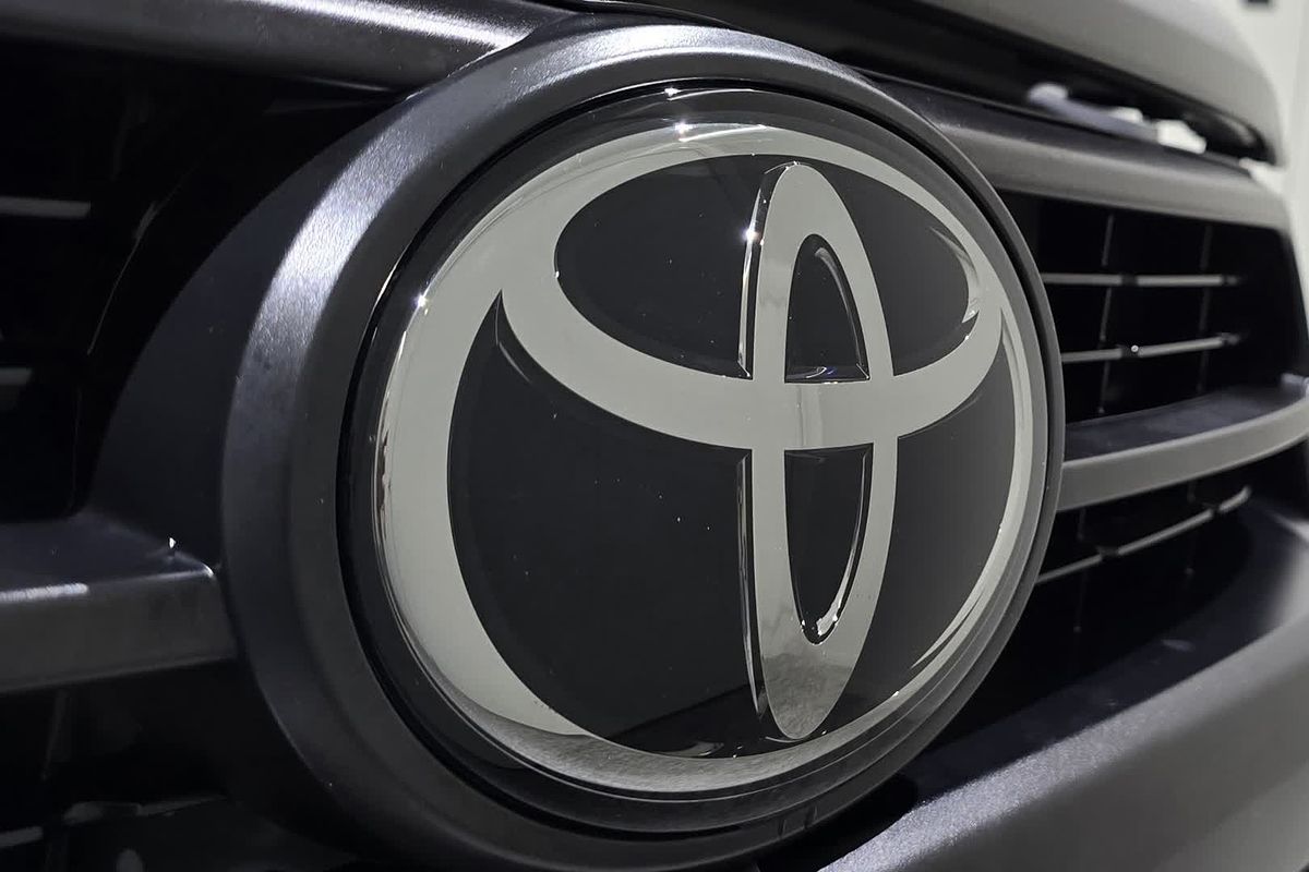 2023 Toyota Hilux Hilux 4x4 SR 2.8L T Diesel Automatic Double Cab C/C GUN126R 4X4