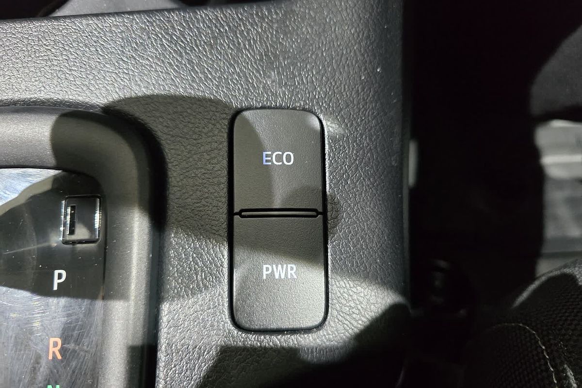 2023 Toyota Hilux Hilux 4x4 SR 2.8L T Diesel Automatic Double Cab C/C GUN126R 4X4