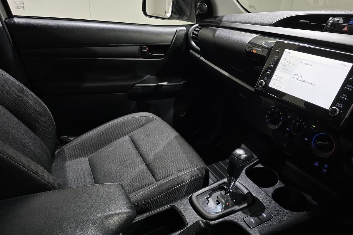 2023 Toyota Hilux Hilux 4x4 SR 2.8L T Diesel Automatic Double Cab C/C GUN126R 4X4