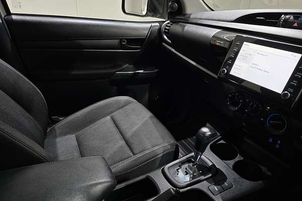 2023 Toyota Hilux Hilux 4x4 SR 2.8L T Diesel Automatic Double Cab C/C GUN126R 4X4