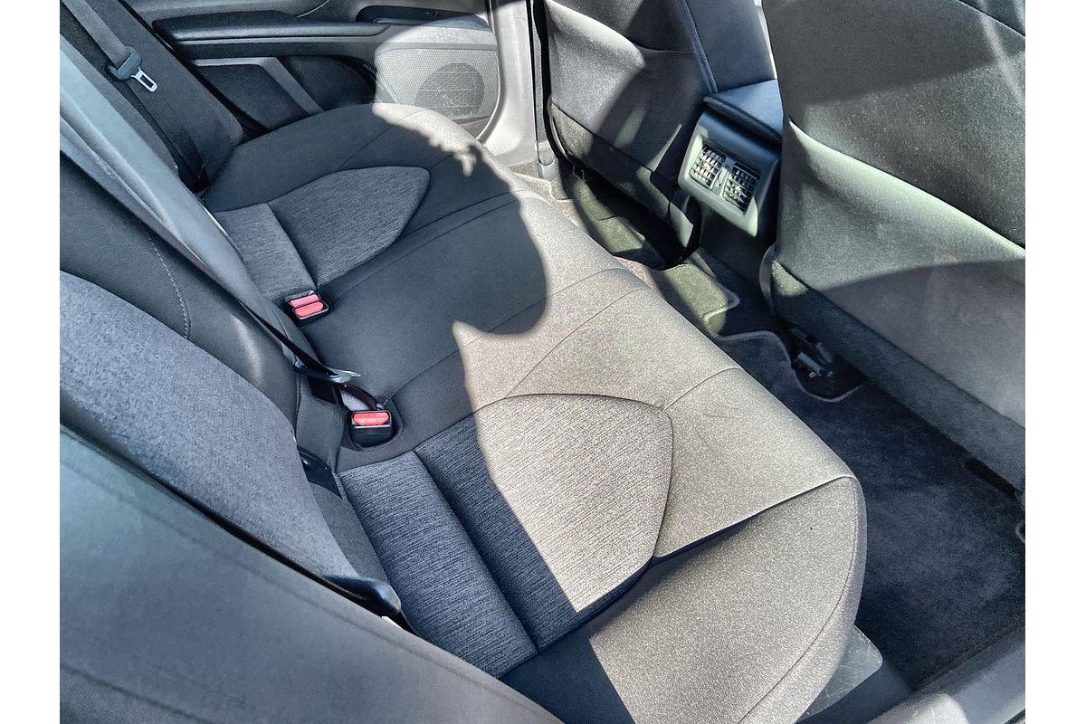 2019 Toyota Camry Ascent Sport AXVH71R