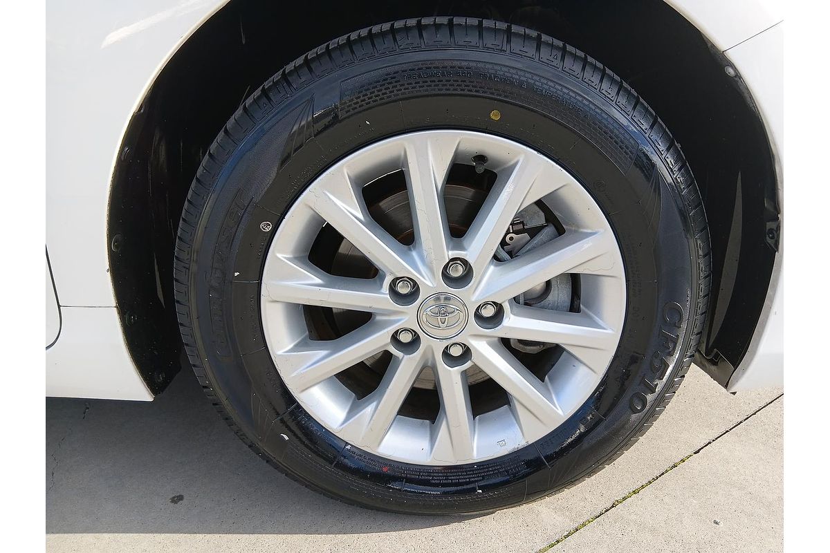2016 Toyota Camry Altise AVV50R