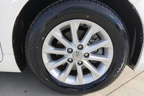 2016 Toyota Camry Altise AVV50R