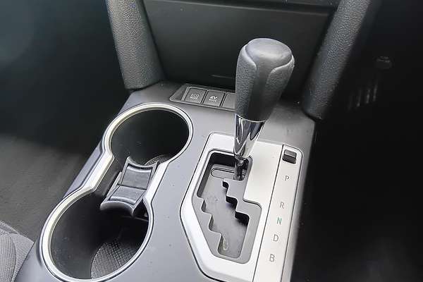 2016 Toyota Camry Altise AVV50R