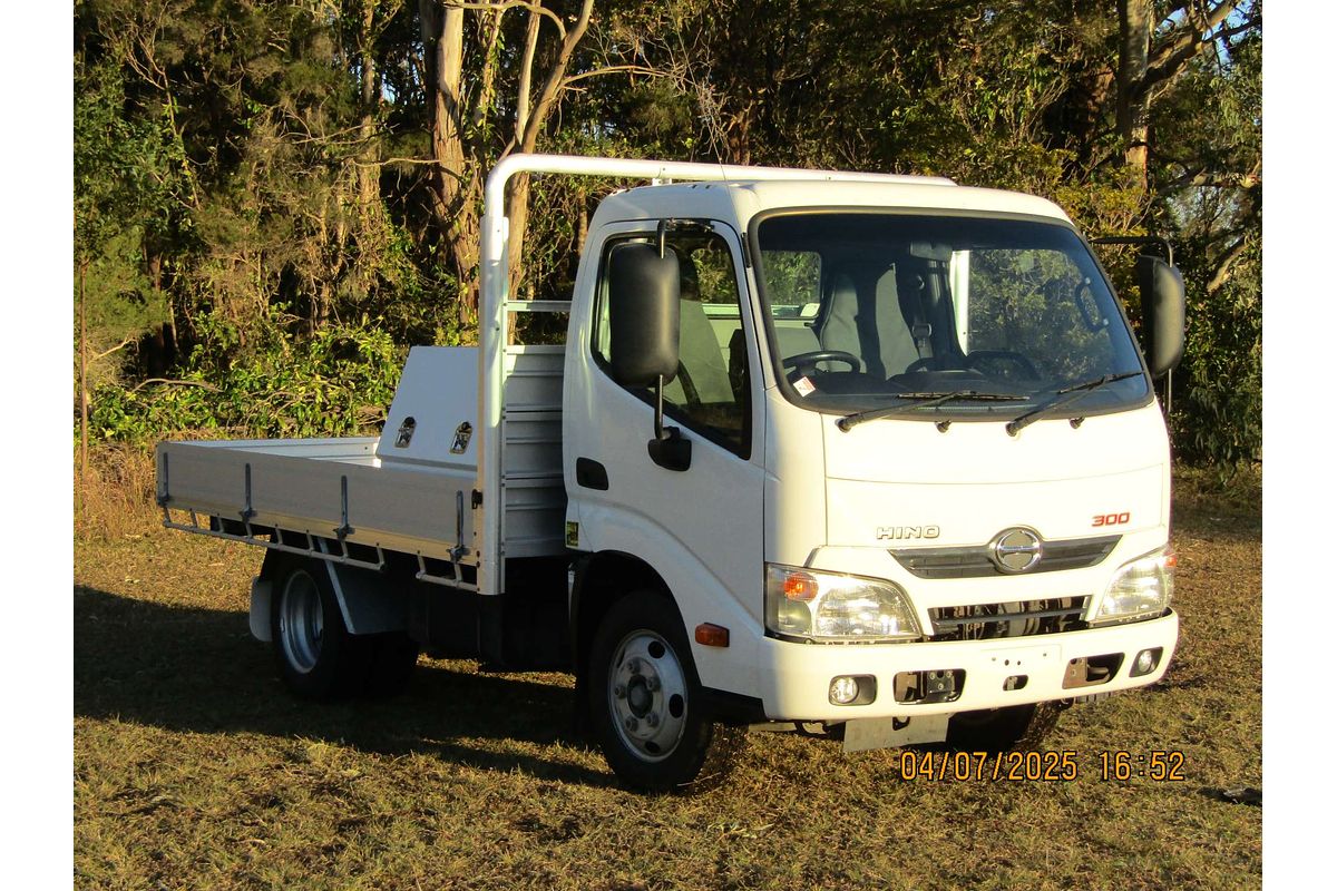 2017 Hino 300 Series 616 Trade Ace IFS 4x2 SWB