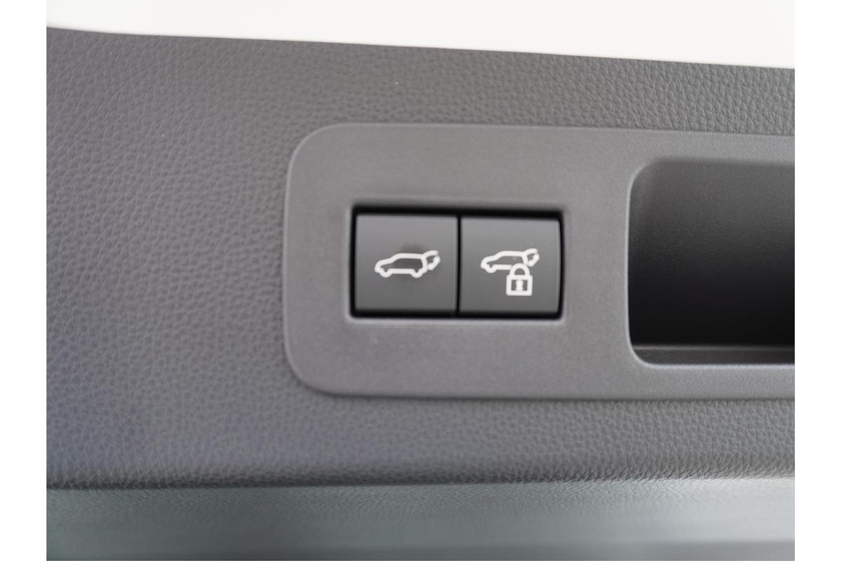 2025 Toyota Landcruiser VX FJA300R