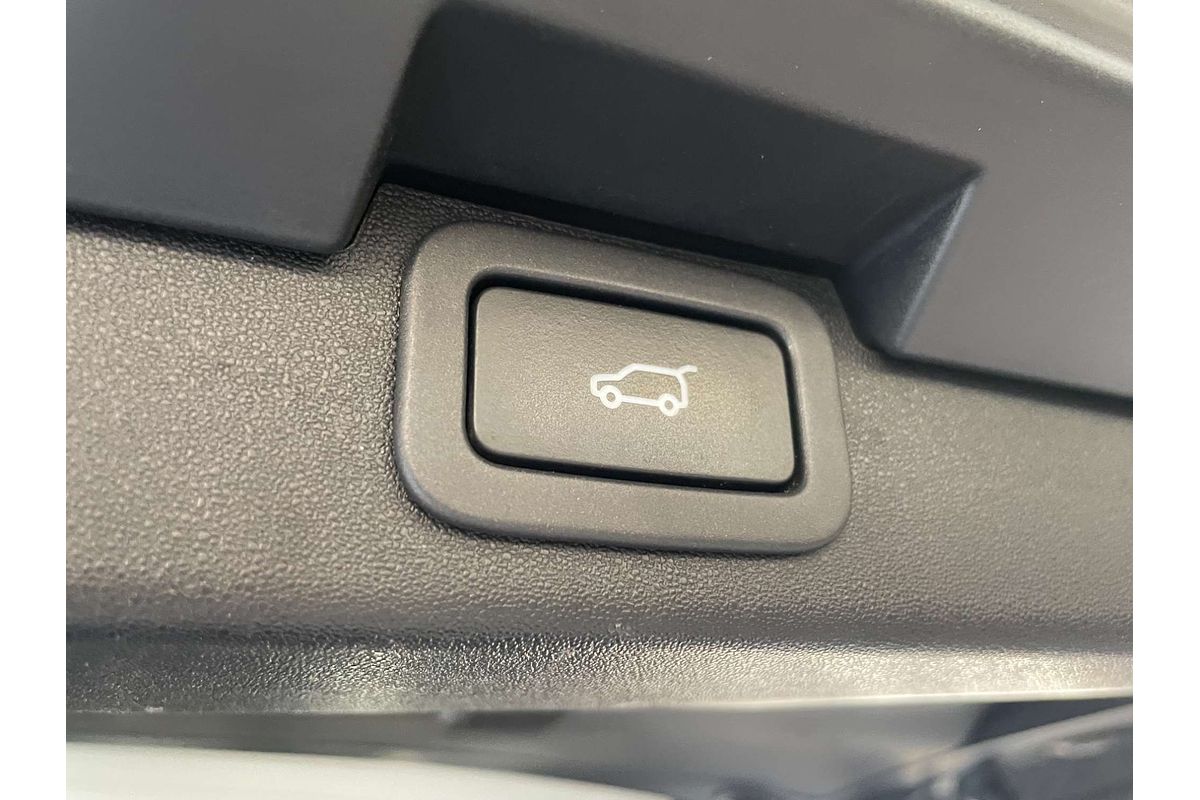 2020 Land Rover Discovery SD6 HSE Series 5