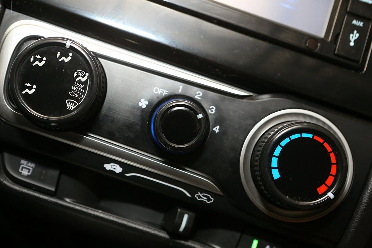 2017 Honda Jazz VTi GF