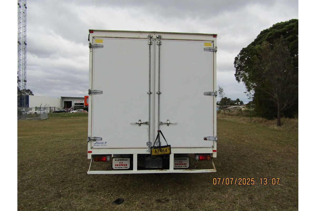 2017 Hino 300 Series 617 4x2