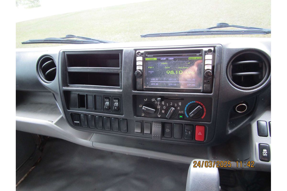2017 Hino 300 Series 616 4x2 LWB